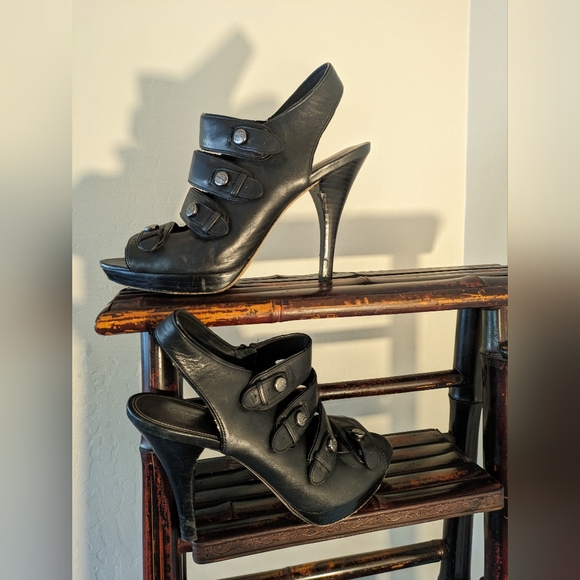 Coach Stillettos |Sandra Calf Heels with side buttons|Size 11 - Picture 4 of 13